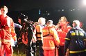 Einsatz BF Koeln PKW im Rhein Mondorf Hersel P077